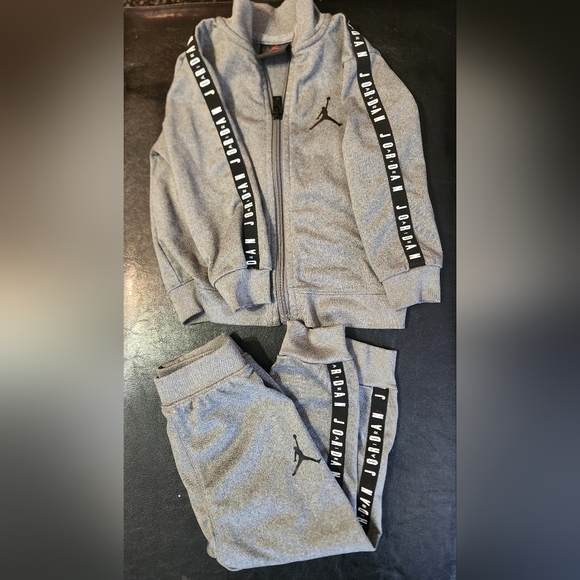 Jordan 2 piece - Picture 1 of 1